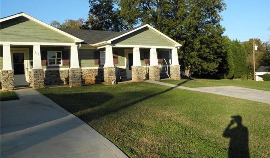 215 E Maryland Ave, Bessemer City, NC 28016 - 2 Beds, 1 Bath