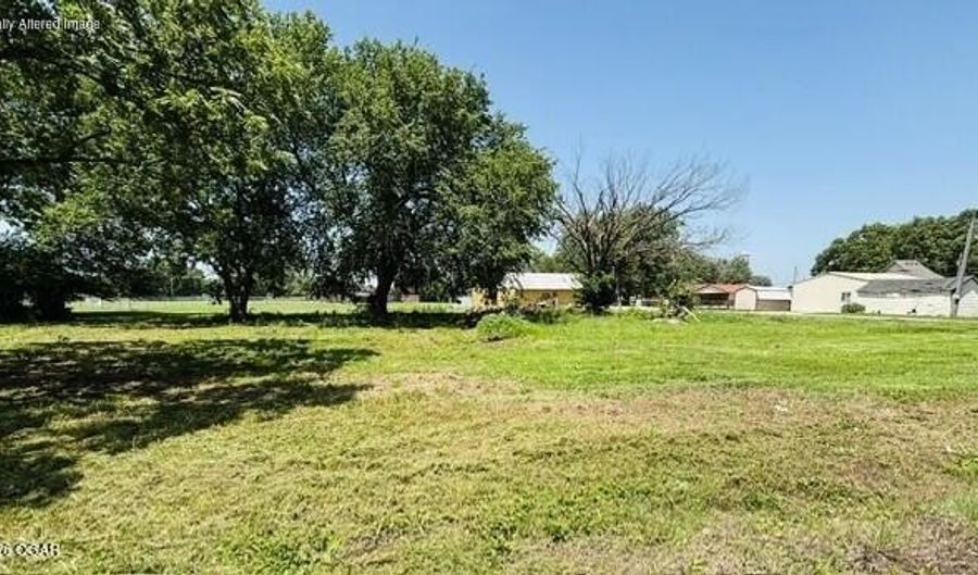 107 S Hoisington St, Arma, KS 66712 - 0 Beds, 0 Bath