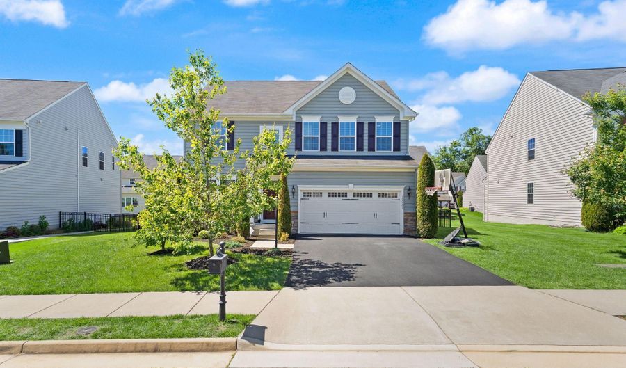 25981 ROYSTON PASS Cir, Aldie, VA 20105 - 4 Beds, 4 Bath