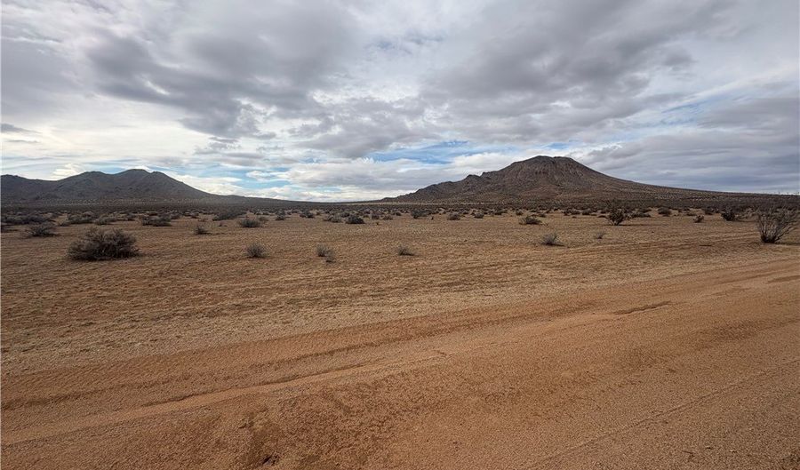 0 Comanche, Apple Valley, CA 92307 - 0 Beds, 0 Bath