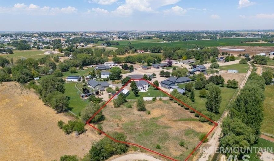 23800 Breyer Rd, Caldwell, ID 83607 - 4 Beds, 3 Bath