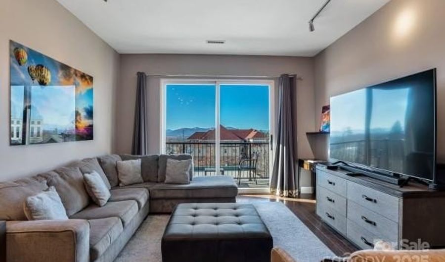45 Asheland Ave 500, Asheville, NC 28801 - 1 Beds, 1 Bath
