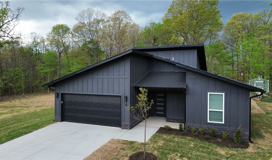 4 Shetland Cir, Bella Vista, AR 72715 - 3 Beds, 2 Bath