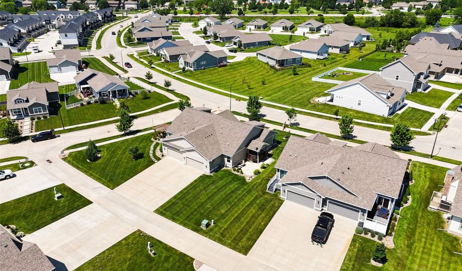 2801 SW Prairie Trail Pkwy, Ankeny, IA 50023 - 3 Beds, 3 Bath