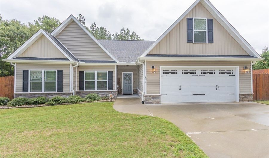 101 Pine Lake Ranch Rd, Belton, SC 29627 - 3 Beds, 2 Bath