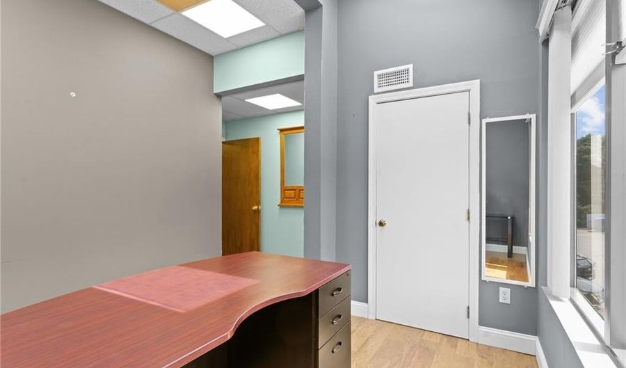 1050 Main St 24, East Greenwich, RI 02818 - 0 Beds, 0 Bath