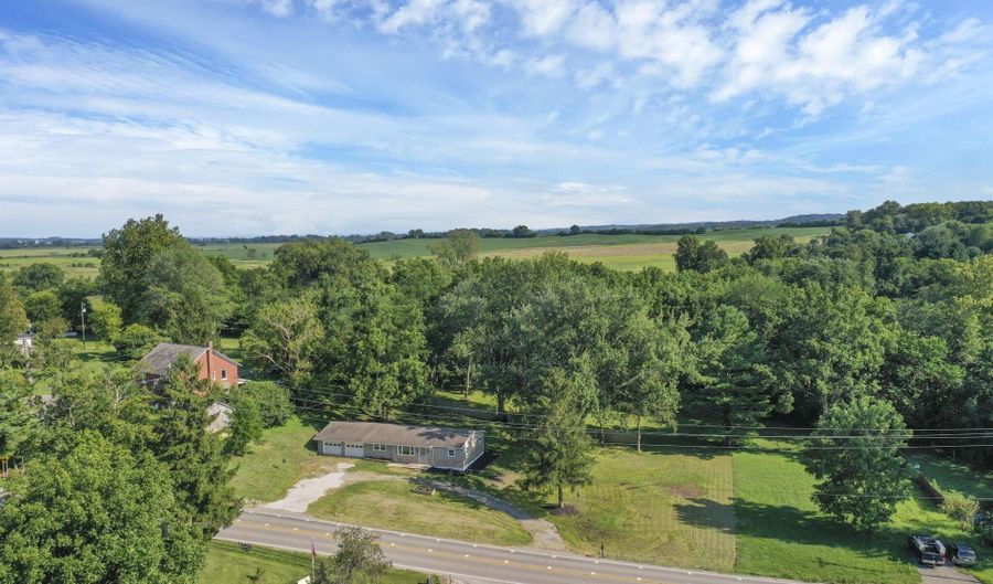 10545 Lancaster Circleville Rd SW, Amanda, OH 43102 - 2 Beds, 1 Bath