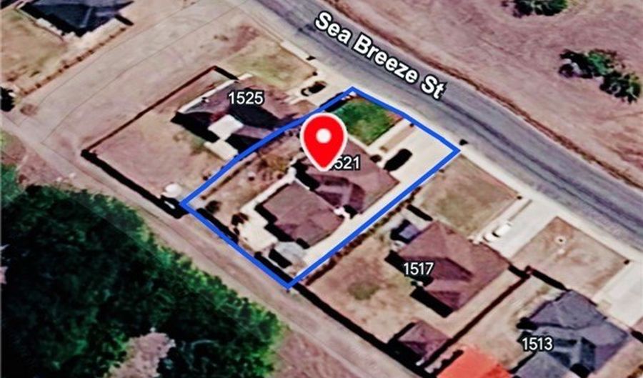 1521 Seabreeze St, Alice, TX 78332 - 3 Beds, 2 Bath