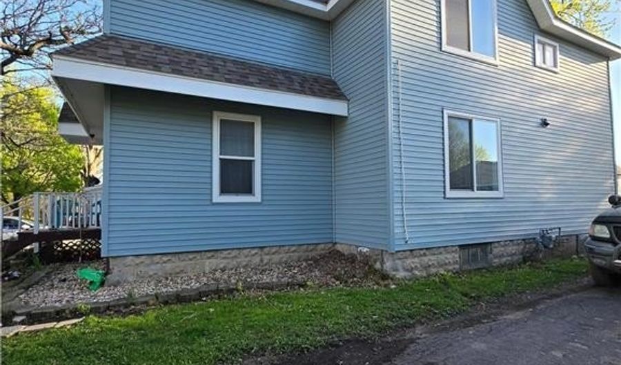 922 Jefferson Ave, Albert Lea, MN 56007 - 4 Beds, 0 Bath