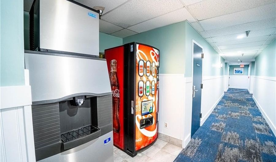 602 W Fort Macon Rd 217, Atlantic Beach, NC 28512 - 1 Beds, 1 Bath