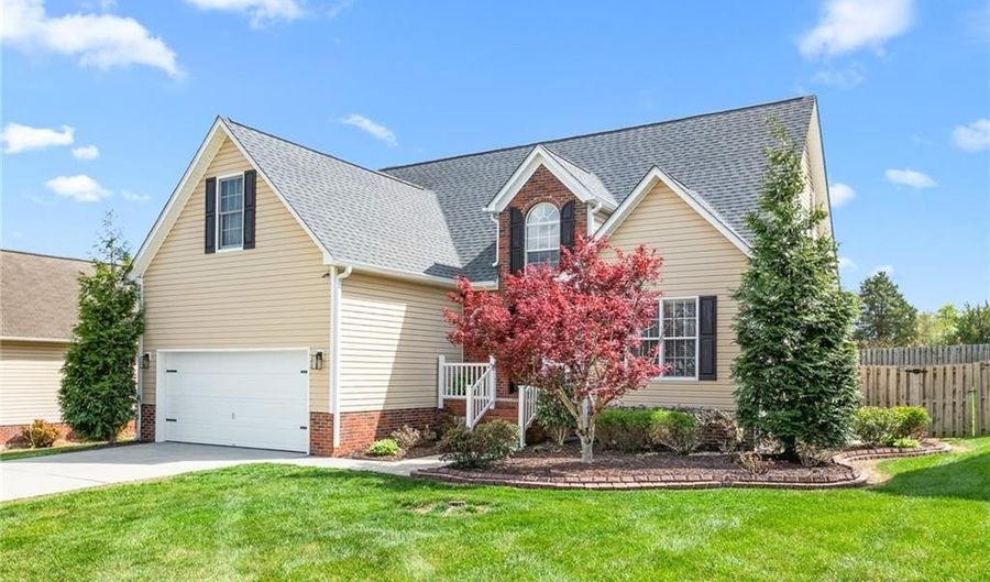 108 Brightleaf Ct, Archdale, NC 27263 - 3 Beds, 3 Bath