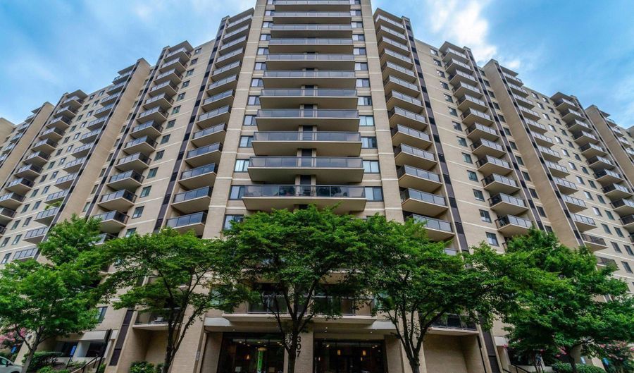 307 YOAKUM Pkwy 1517, Alexandria, VA 22304 - 2 Beds, 2 Bath