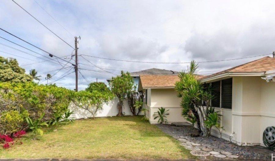 755 Kaipii St, Kailua, HI 96734 - 3 Beds, 1 Bath