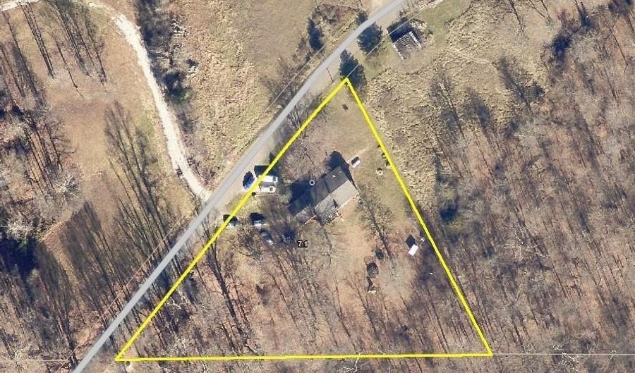 1357 S Hasler Rd, Bloomfield, IN 47424 - 4 Beds, 2 Bath