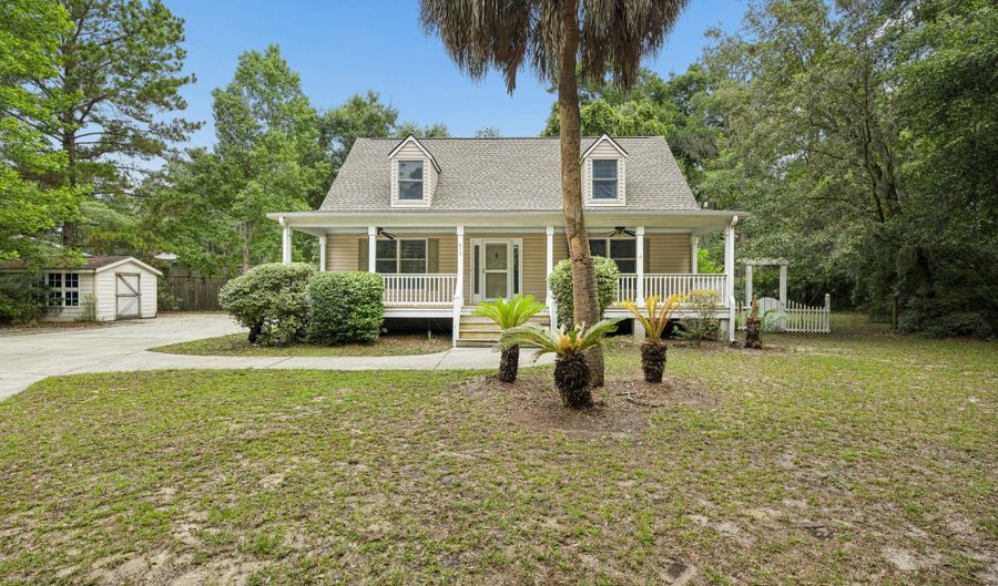 815 Sams Point Rd, Beaufort, SC 29907 - 3 Beds, 2 Bath