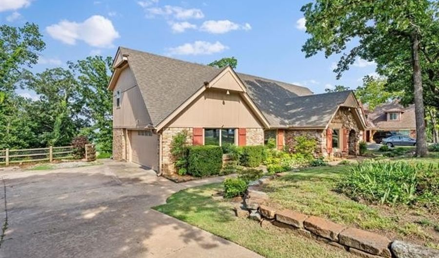 2516 Mountain Rd, Bartlesville, OK 74003 - 4 Beds, 4 Bath