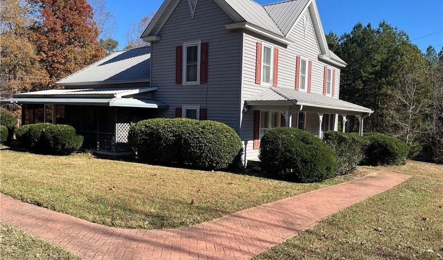 1398 Staley Family Pl, Asheboro, NC 27205 - 3 Beds, 2 Bath