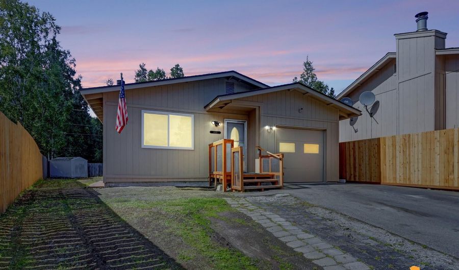 8530 Gordon Cir, Anchorage, AK 99507 - 3 Beds, 2 Bath