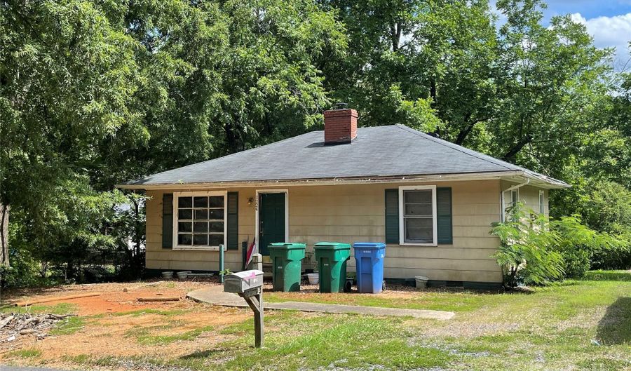 1224 Bailey St, Albemarle, NC 28001 - 2 Beds, 1 Bath