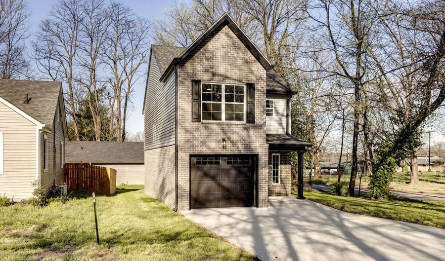 114 N Elm Grove Ave, Bardstown, KY 40004 - 3 Beds, 3 Bath
