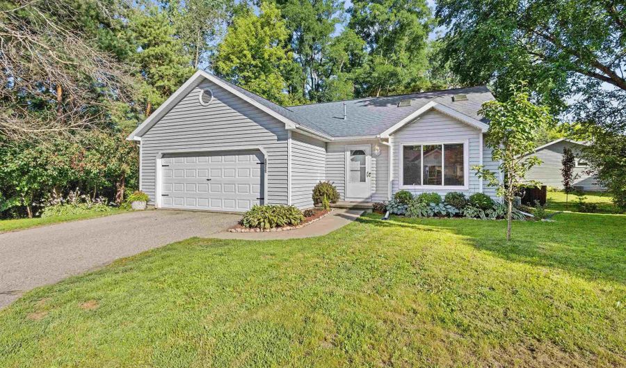 7133 E Valley Ridge Dr, Madison, WI 53719 - 3 Beds, 2 Bath