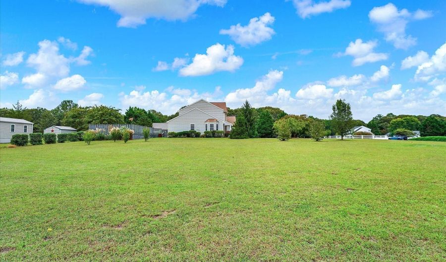2 GARDENIA Blvd, Greenwood, DE 19950 - 3 Beds, 3 Bath