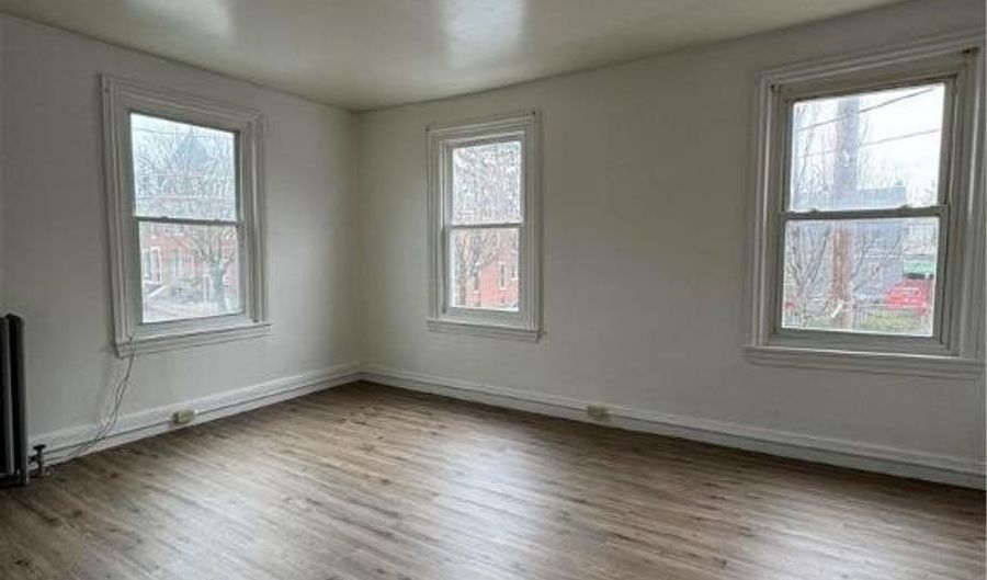 401 N 8th St 2A, Allentown, PA 18102 - 1 Beds, 1 Bath