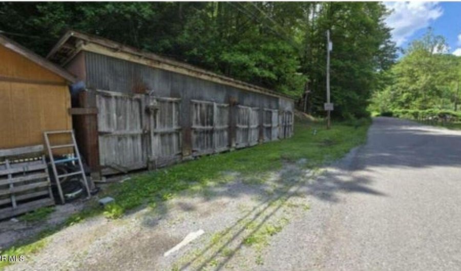 1822 Derby Rd, Appalachia, VA 24216 - 3 Beds, 1 Bath