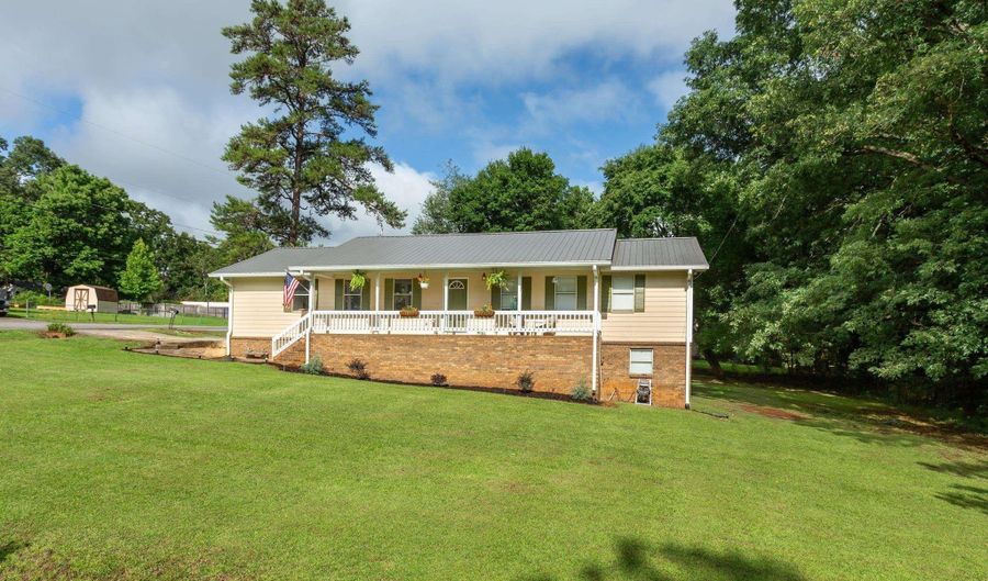 457 PERMITA Ct, Anniston, AL 36206 - 4 Beds, 2 Bath