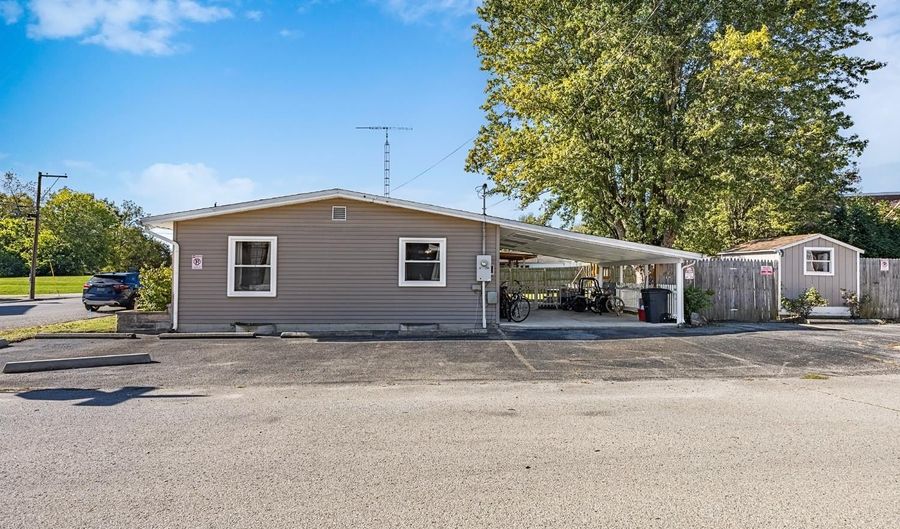 315 N Main St, Batesville, IN 47006 - 3 Beds, 2 Bath