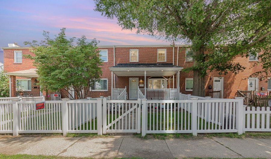 8226 N BOUNDARY Rd, Baltimore, MD 21222 - 3 Beds, 2 Bath
