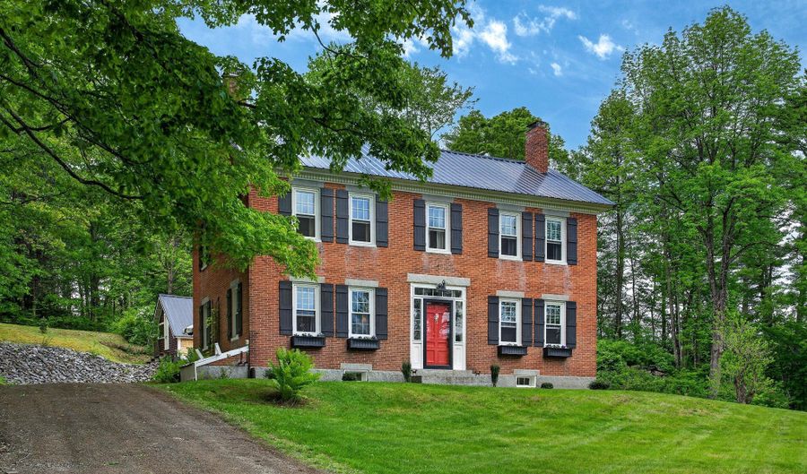 290 Leighton Rd, Augusta, ME 04330 - 4 Beds, 3 Bath