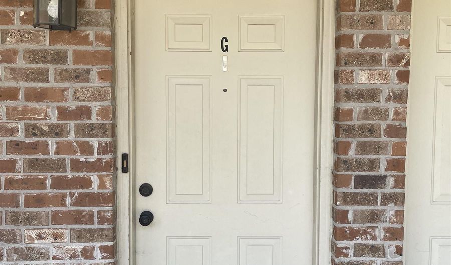 828 Meadow Bend Dr #G, Baton Rouge, LA 70820 - 2 Beds, 2 Bath