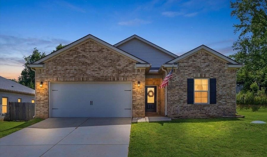 71 STEPHANIE St, Atoka, TN 38004 - 3 Beds, 2 Bath