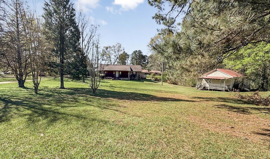 1560 NE Bens Trl, Brookhaven, MS 39601 - 3 Beds, 2 Bath