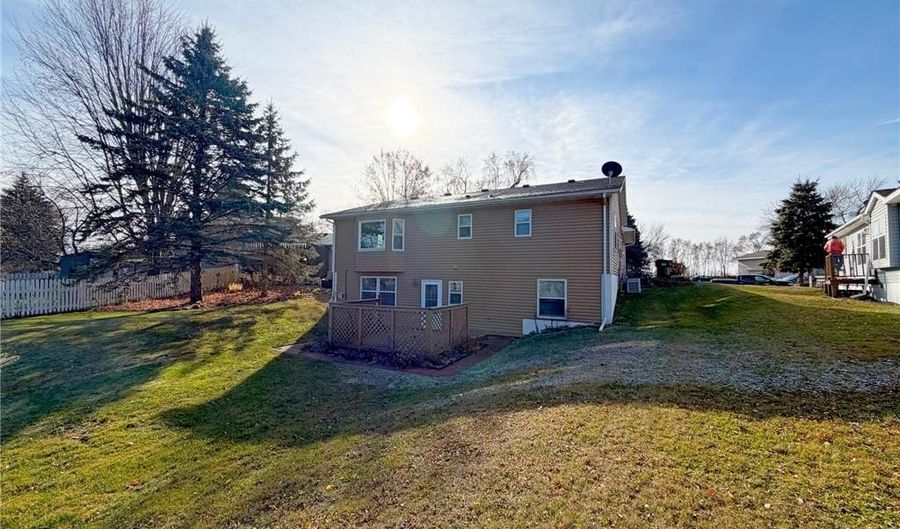 210 Knollwood St W, Annandale, MN 55302 - 3 Beds, 3 Bath