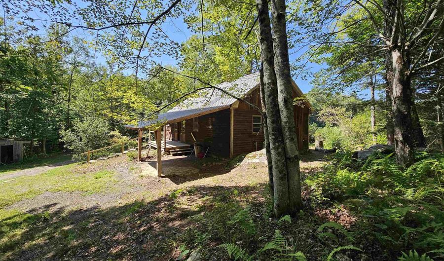 154 Reed Rd, Athens, VT 05143 - 2 Beds, 1 Bath