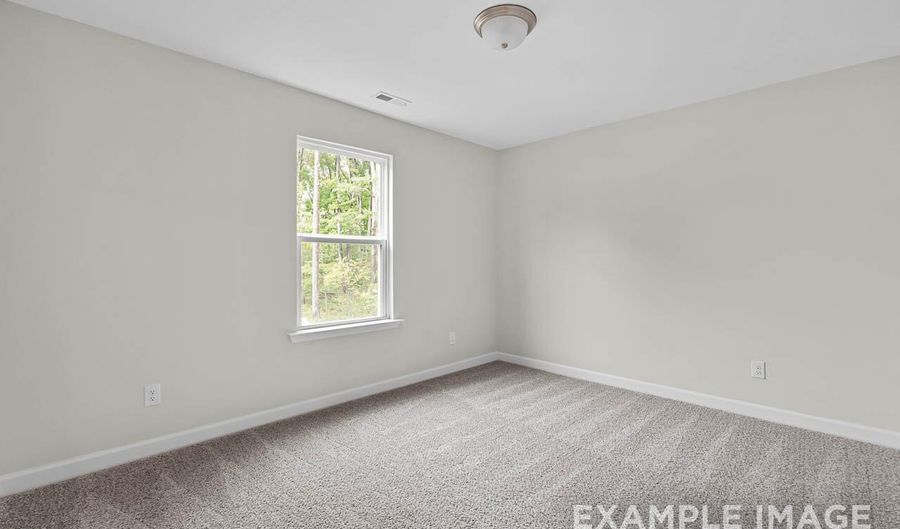 315 Queensferry Dr, Aberdeen, NC 28387 - 5 Beds, 4 Bath