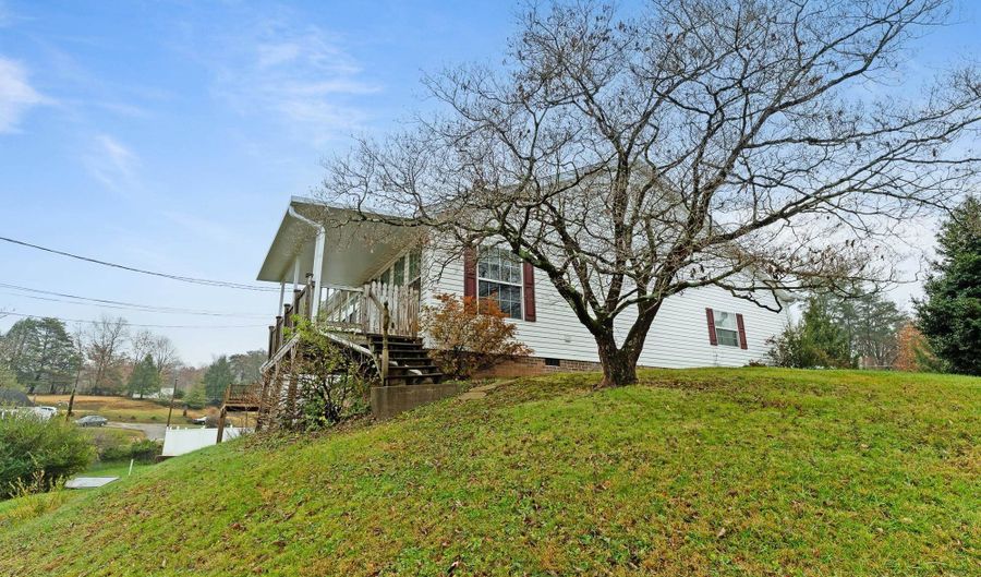 3 Piney Way, Barboursville, WV 25504 - 2 Beds, 2 Bath