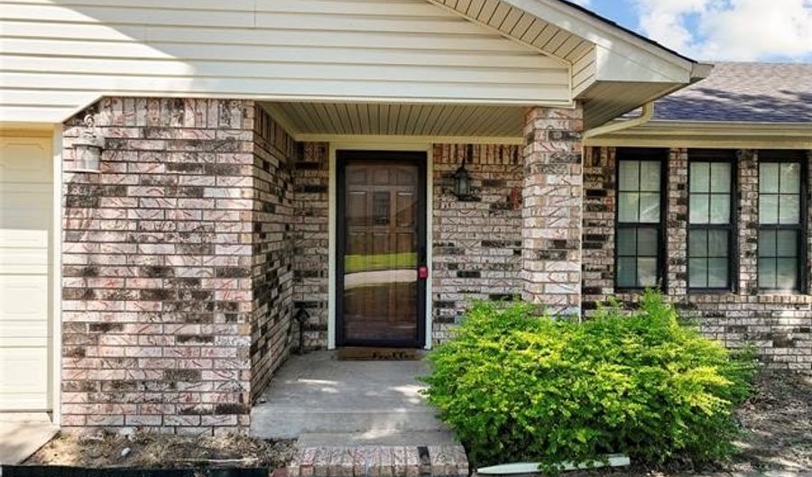 1901 7th Ave NW, Ardmore, OK 73401 - 3 Beds, 2 Bath