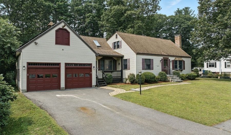 41 Tercentennial Dr, Billerica, MA 01821 - 3 Beds, 2 Bath
