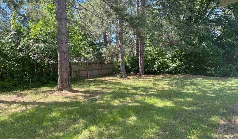 44 Ash Blvd, Babbitt, MN 55706 - 3 Beds, 2 Bath