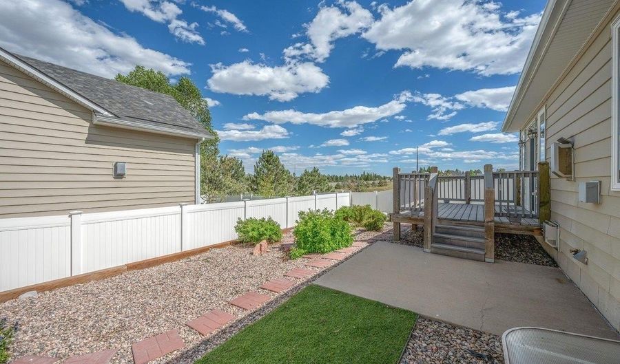 401 STERLING Dr, Cheyenne, WY 82009 - 4 Beds, 3 Bath