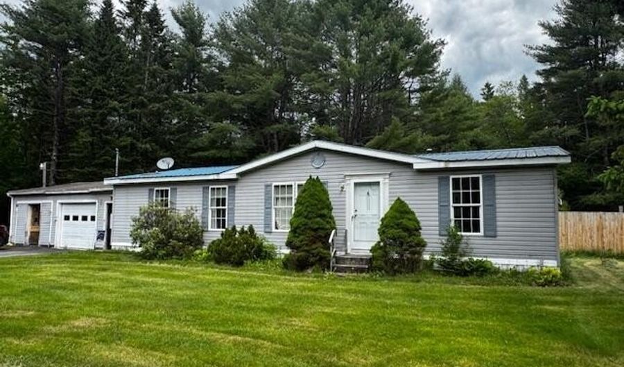 21 Brighton Rd, Athens, ME 04912 - 3 Beds, 2 Bath