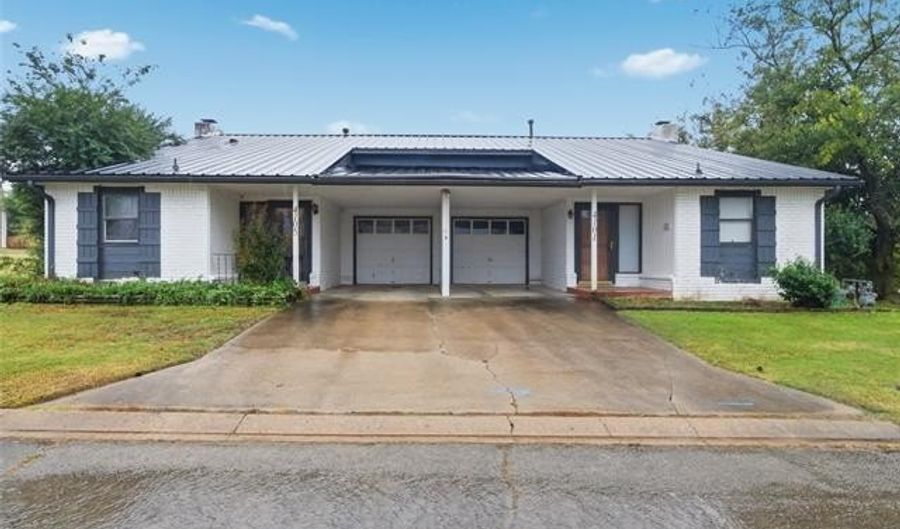 4105 Starboard Ct, Bartlesville, OK 74006 - 2 Beds, 2 Bath