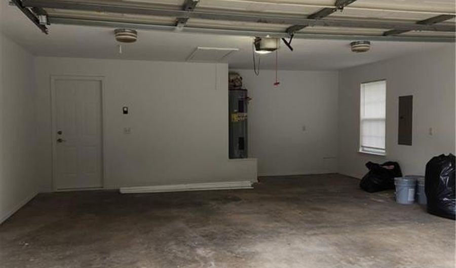 70 Cranfield Dr, Bella Vista, AR 72714 - 3 Beds, 2 Bath