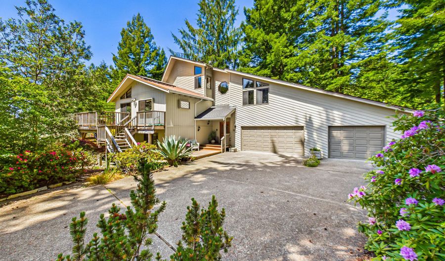 470 E California Ave, Arcata, CA 95521 - 5 Beds, 4 Bath