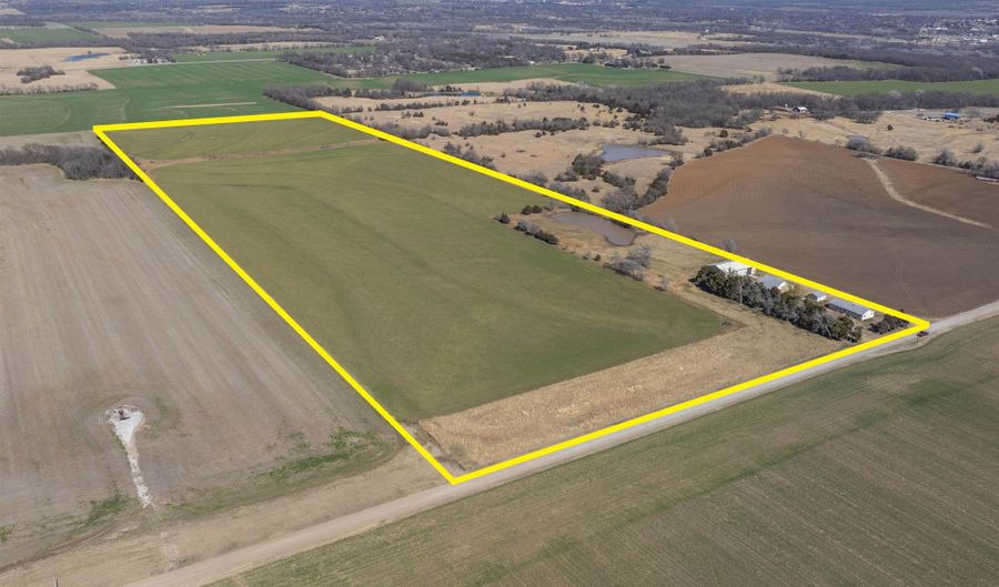 4392 302nd Rd, Arkansas City, KS 67005 - 3 Beds, 1 Bath