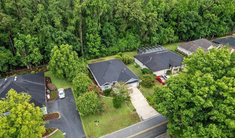 10922 PALMETTO Blvd, Alachua, FL 32615 - 2 Beds, 2 Bath