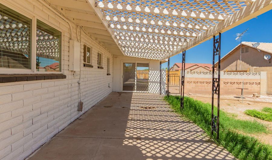 8270 W NEWPORT Cir, Arizona City, AZ 85123 - 3 Beds, 2 Bath